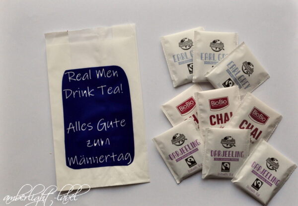 Männertagsgeschenk real men trink Tea Plotter Cousin- und Cousinenwochenende Arnoltice