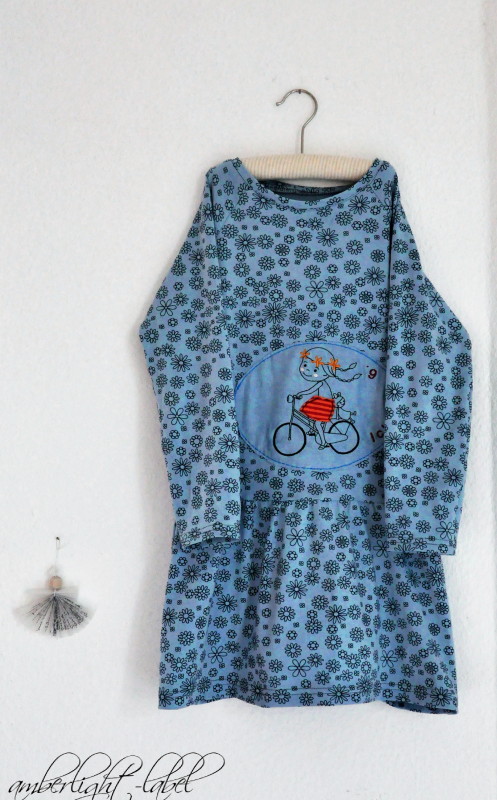 6. Geburtstag: Geburtstagskleid Kinderfahrrad Raglankleid Klimperklein, Gr. 122 Sticktipp