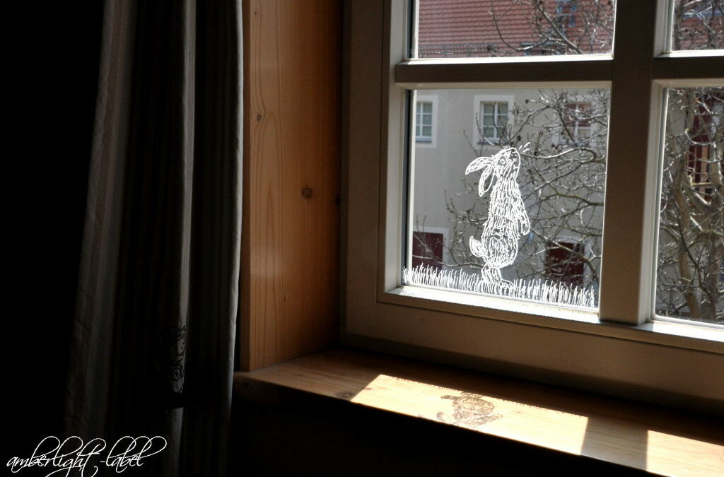 Fensterbild Kreidemarker Ostern Osterhase Freebie vom Frechverlag